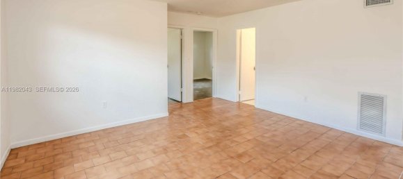 2 Schlafzimmer Villa in Miami, USA, Nr. 615260 4