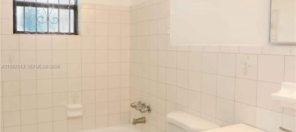 2 Schlafzimmer Villa in Miami, USA, Nr. 615260 3