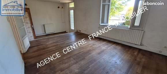 4 bedrooms House in Bourges, France No. 238187 12