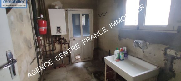 4 bedrooms House in Bourges, France No. 238187 9