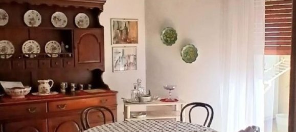 5 rooms Apartment in Carrara, Italy No. 261563 28