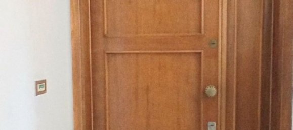 5 rooms Apartment in Carrara, Italy No. 261563 4