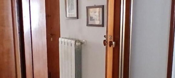 5 rooms Apartment in Carrara, Italy No. 261563 22