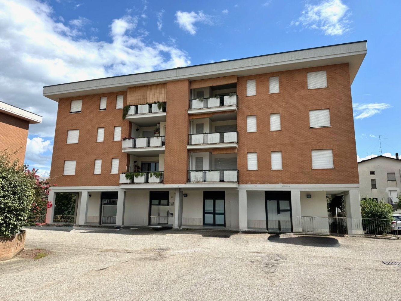 5 bedrooms Apartment in Marsciano, Italy No. 395822