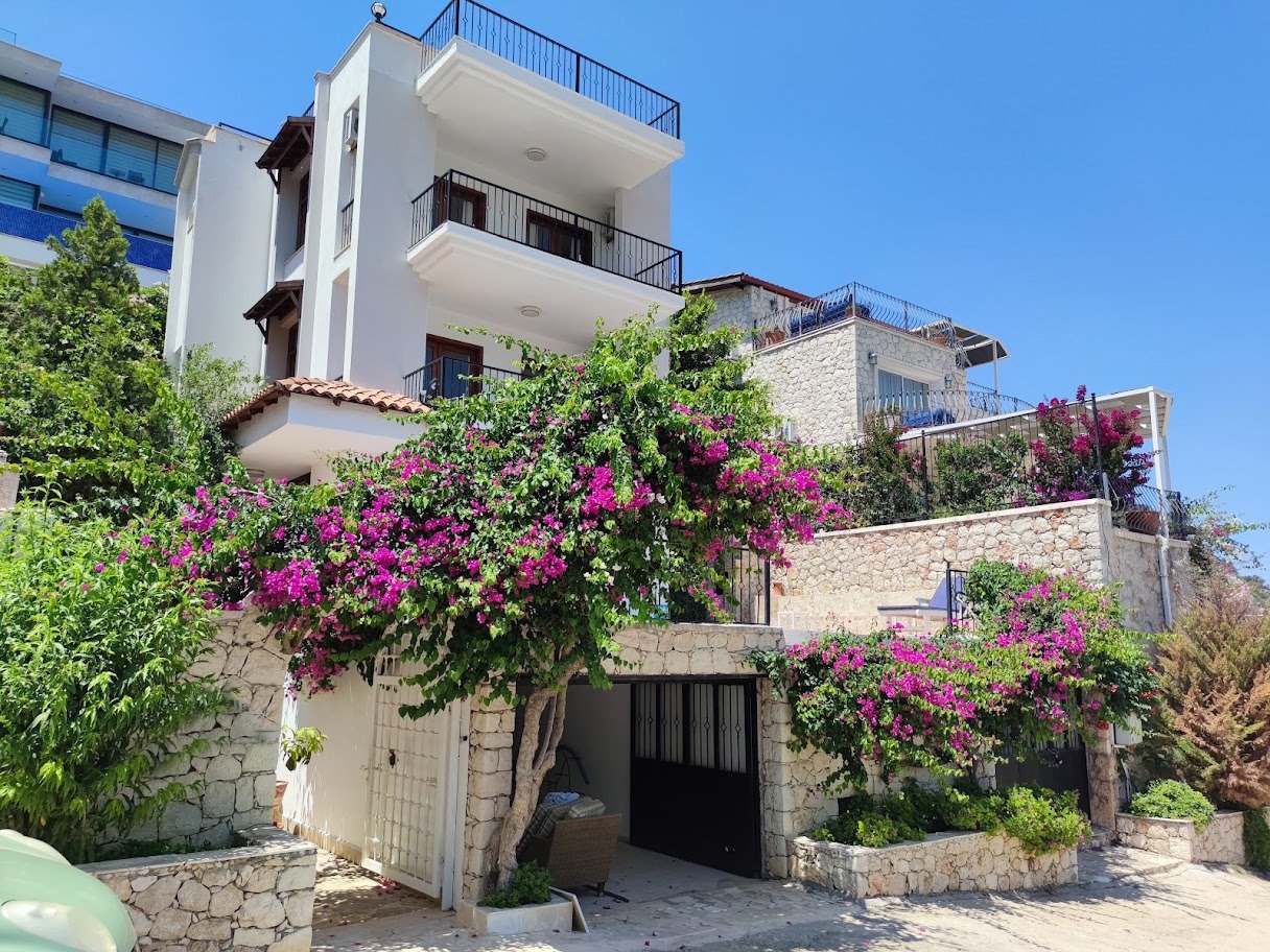 Villa 3+1 in Kalkan, Turkey No. 49147
