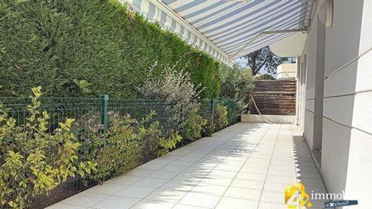 Apartamento com 2 quartos em condomínio em Frejus, France N.º 8557