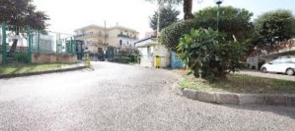 4 rooms Apartment in Naples, Italy No. 12023 18