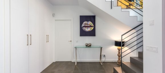 4 bedrooms Villa in Marbella, Spain No. 121167 10