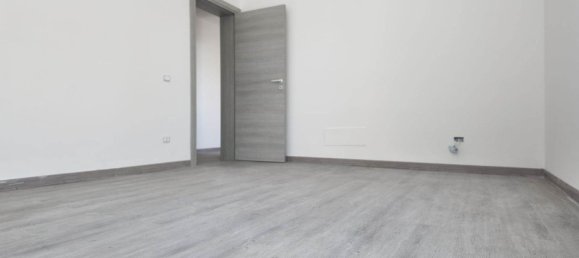 Квартира с 3 спальнями в Санта Мария Нуова, Италия № 333581 19