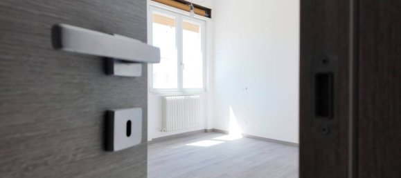 Квартира с 3 спальнями в Санта Мария Нуова, Италия № 333581 16