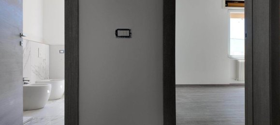 Квартира с 3 спальнями в Санта Мария Нуова, Италия № 333581 2