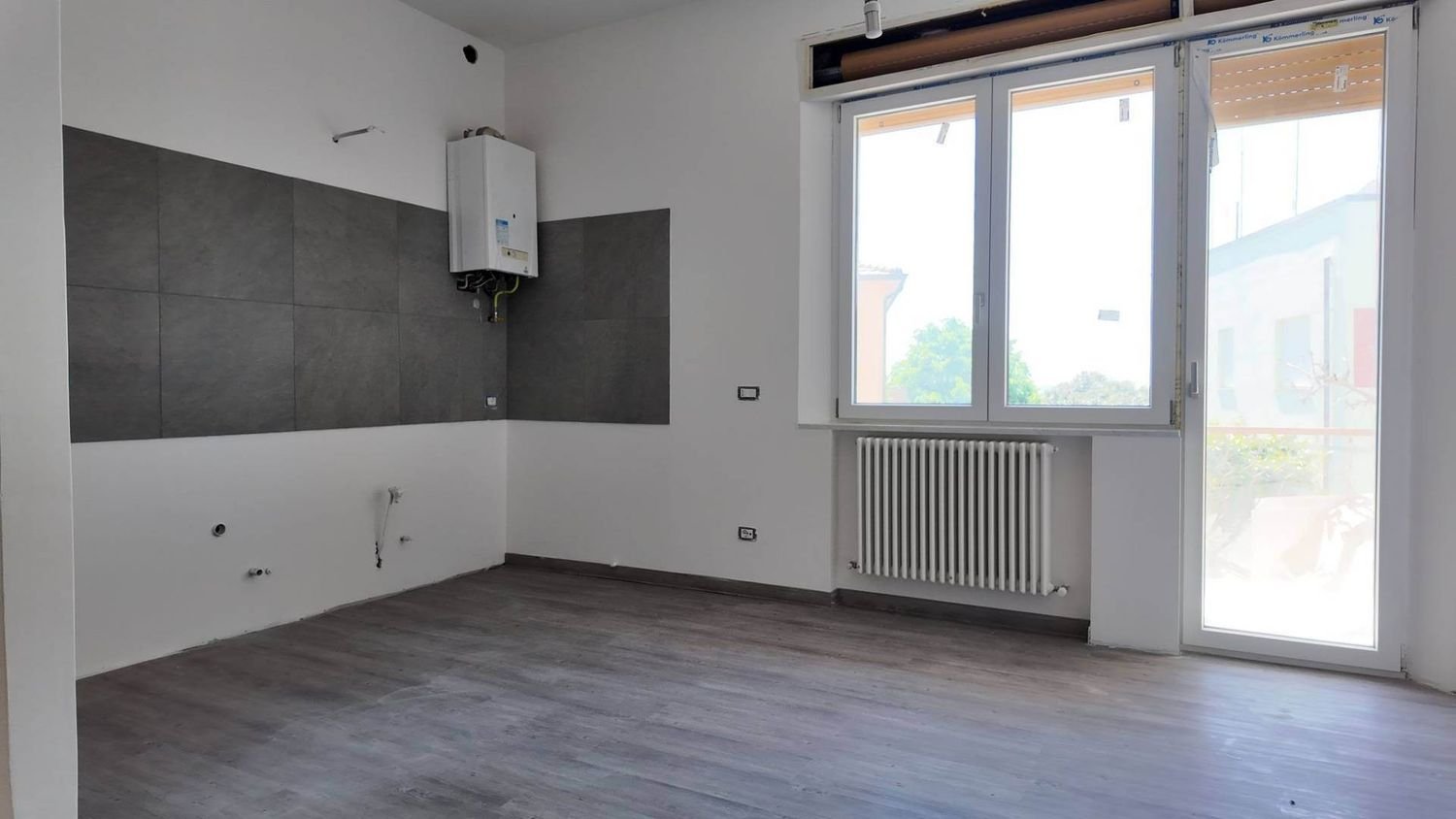 3 bedrooms Apartment in Santa Maria Nuova, Italy No. 333581