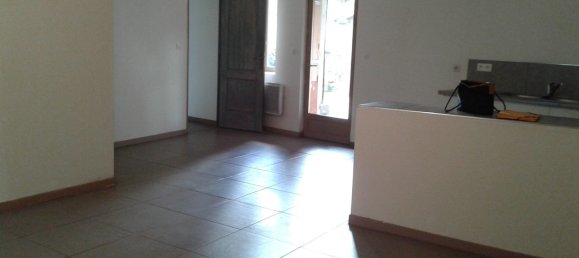 Moradia em banda T2 em Bonny-sur-Loire, France N.º 220831 3