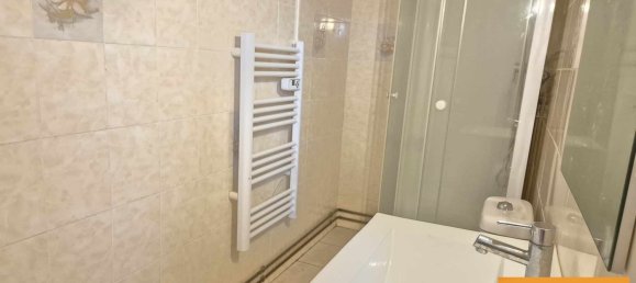 Moradia em banda T2 em Bonny-sur-Loire, France N.º 220831 8