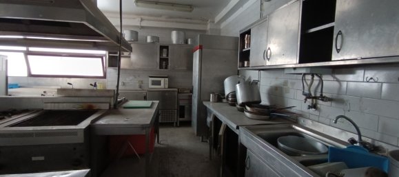 384m² Commercial property in Oeiras, Portugal No. 112519 27