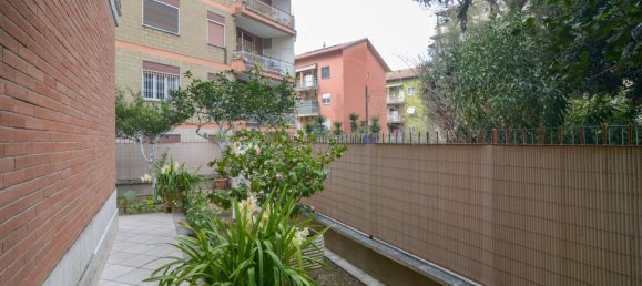 3 rooms Apartment in Rome, Italy No. 46847 39