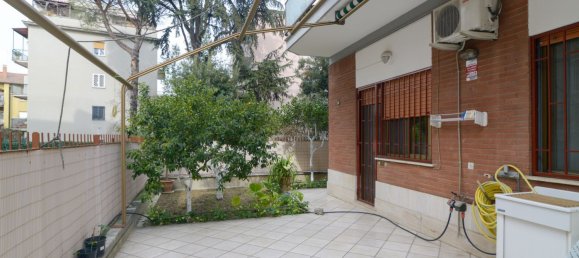 3 rooms Apartment in Rome, Italy No. 46847 17