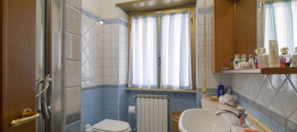 3 rooms Apartment in Rome, Italy No. 46847 10