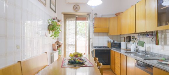 3 rooms Apartment in Rome, Italy No. 46847 6