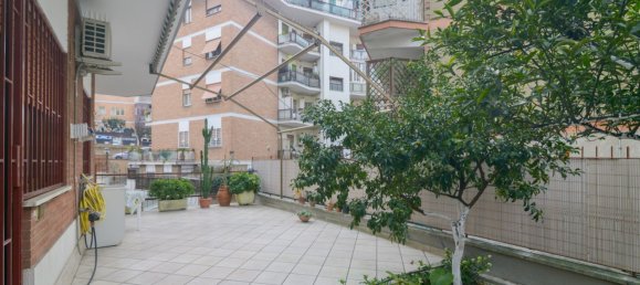 3 rooms Apartment in Rome, Italy No. 46847 15