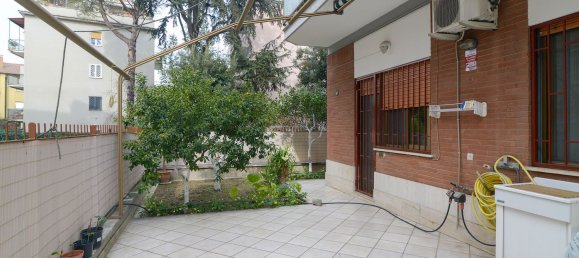 3 rooms Apartment in Rome, Italy No. 46847 32