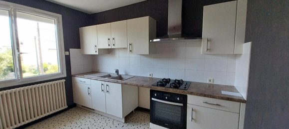 3 bedrooms House in Sainte-Luce-sur-Loire, France No. 281208 3