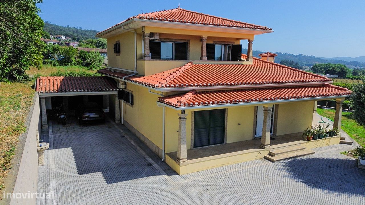 4 غرف نوم منزل في Santo Tirso, Portugal رقم 228643