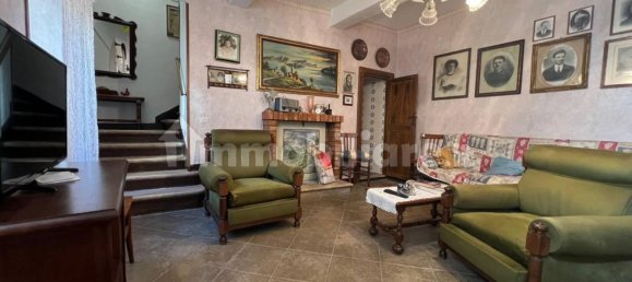 3 bedrooms House in Guarcino, Italy No. 228647 2