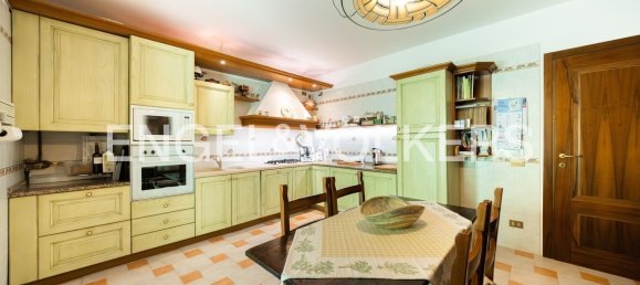 Вилла с 10 комнатами в Монте Сан Пьетро, Италия № 261618 10