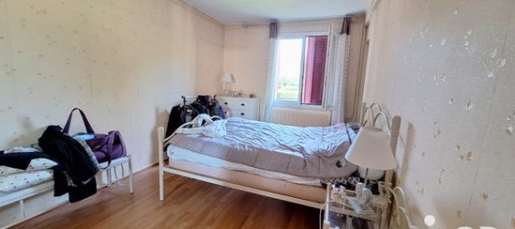 4 rooms Apartment in Evreux, France No. 360479 6