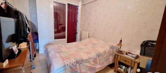 4 rooms Apartment in Evreux, France No. 360479 7