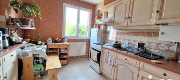 4 rooms Apartment in Evreux, France No. 360479 4