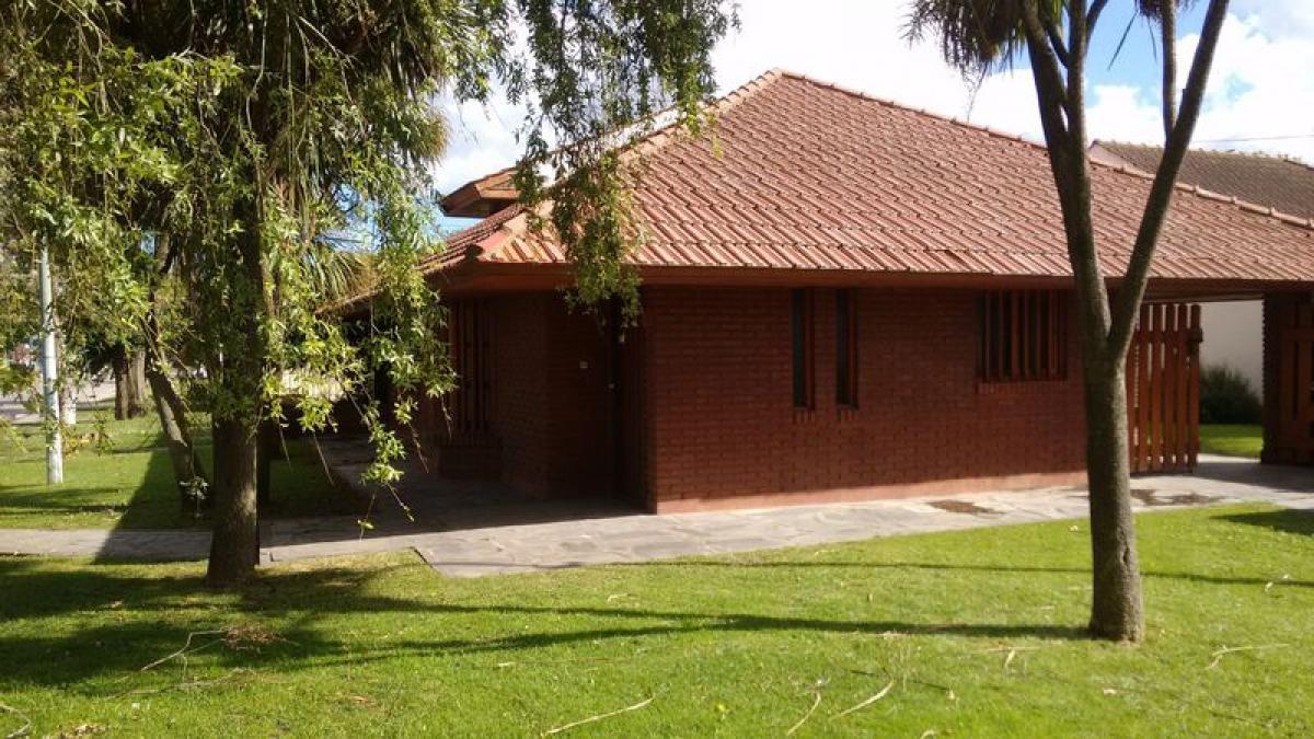 2 bedrooms House in Mar del Plata, Argentina No. 66610
