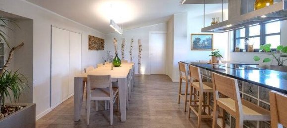 3 bedrooms Apartment in Verona, Italy No. 220723 2