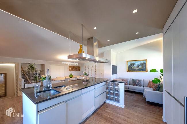 3 bedrooms Apartment in Verona, Italy No. 220723