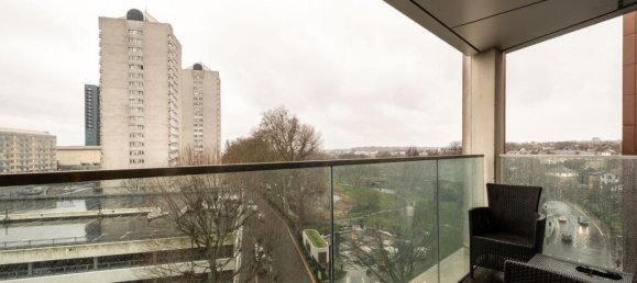 1 bedroom Apartment in London, United Kingdom No. 9656 4