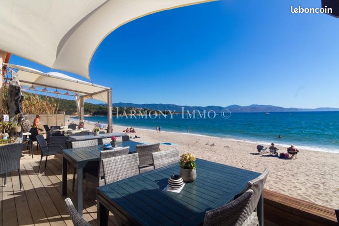 141m² Commercial property in Ajaccio, France No. 359517