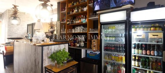 141m² Commercial property in Ajaccio, France No. 359517 6