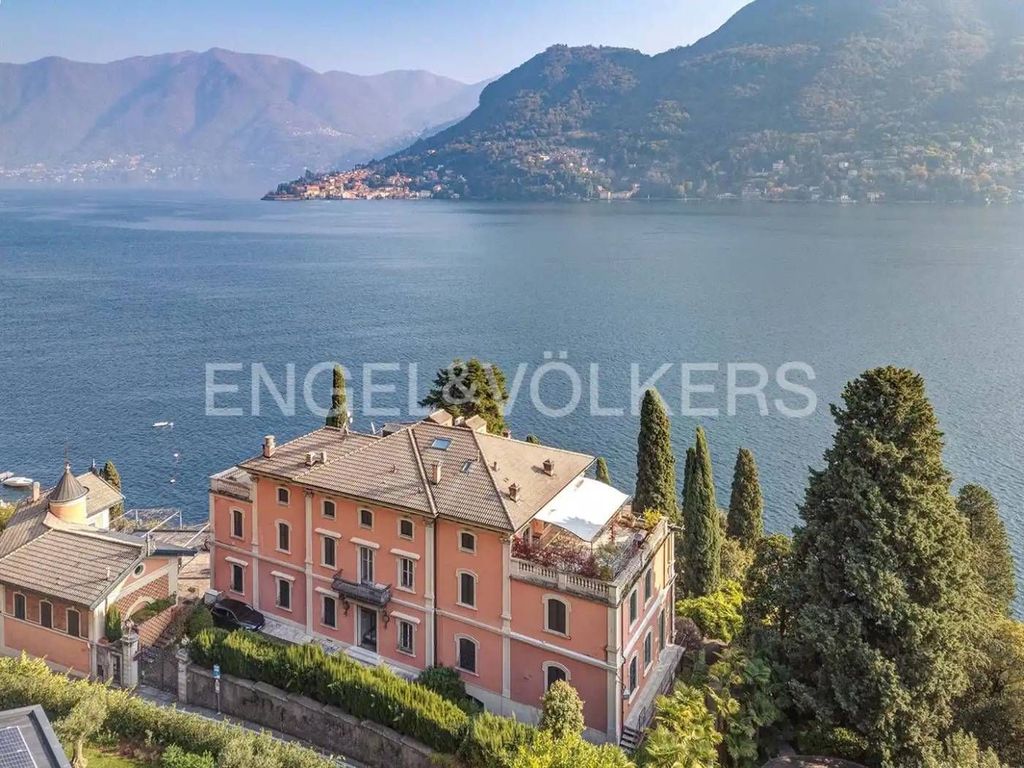 Penthouse T3 em Moltrasio, Italy N.º 158985