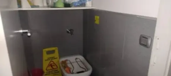 171m² Commercial property in Valencia, Spain No. 174229 2