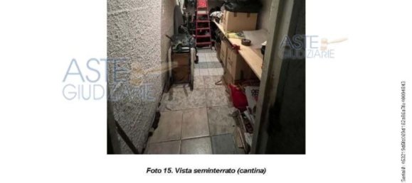 3 rooms Apartment in Pomezia, Italy No. 187838 9