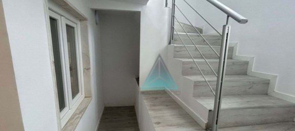 9 غرف نوم منزل في Lisbon, Portugal رقم 94196 13