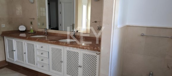 5 bedrooms Villa in Marbella, Spain No. 62661 6