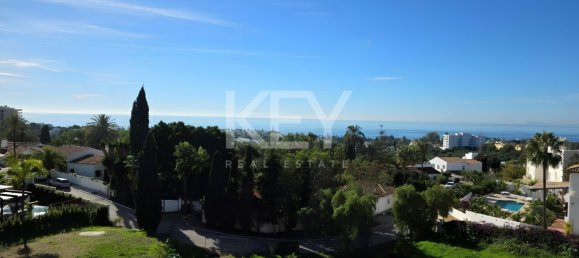 5 bedrooms Villa in Marbella, Spain No. 62661 11
