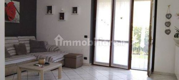 2 Schlafzimmer Wohnung in Lazzate, Italy, Nr. 162382 5