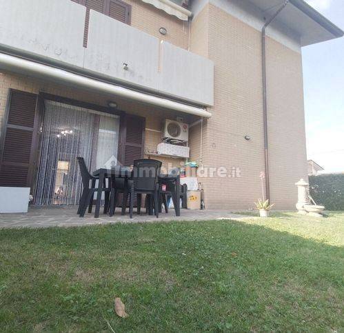 2 Schlafzimmer Wohnung in Lazzate, Italy, Nr. 162382