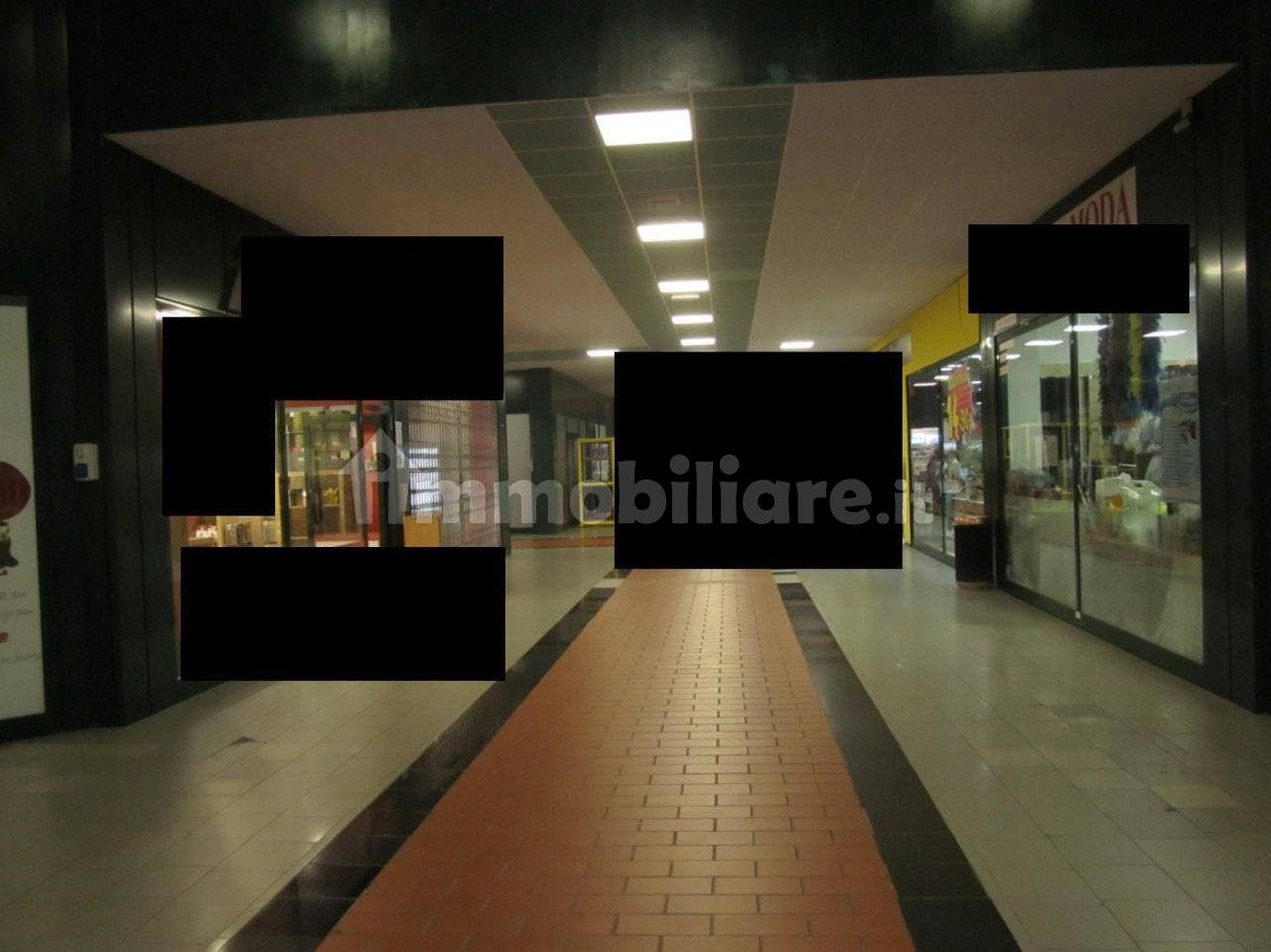 5-salle Appartement à San Martino Siccomario, Italy No. 359618