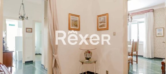 3 rooms Apartment in Genoa, Italy No. 171965 11