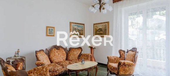 3 rooms Apartment in Genoa, Italy No. 171965 3