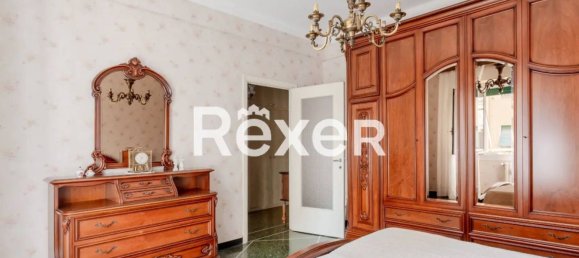 3 rooms Apartment in Genoa, Italy No. 171965 10